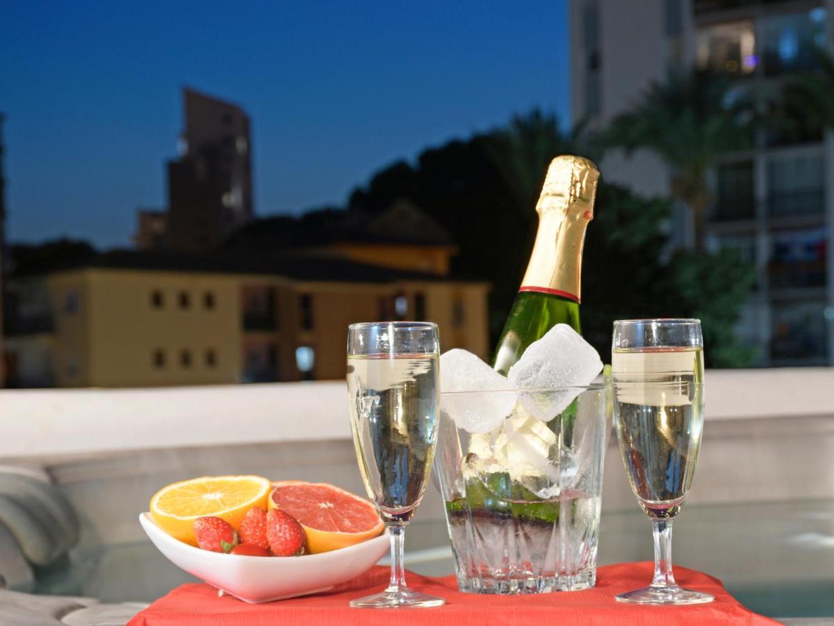 Ferienwohnung Isla De Benalmadena 1, Jacuzzi, 80M From The Sea, Ac, Bbq, Private Parking, Big Terrace Exterior foto